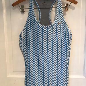 Nike tank